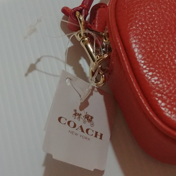 NWT Coach Crossbody Leather Pouch - Picture 4 of 8